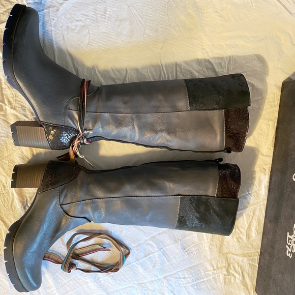 Felmini Caleb hidden platform comfort heels. - Picture 5 of 12